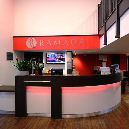 Ramada Oxford Hotel Waterstock Kültér fotó