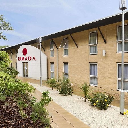 Ramada Oxford Hotel Waterstock Kültér fotó