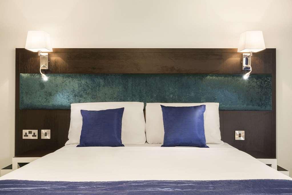 Ramada Oxford Hotel Waterstock Szoba fotó